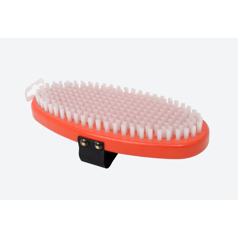 Swix Oval Nylon Brush|Red