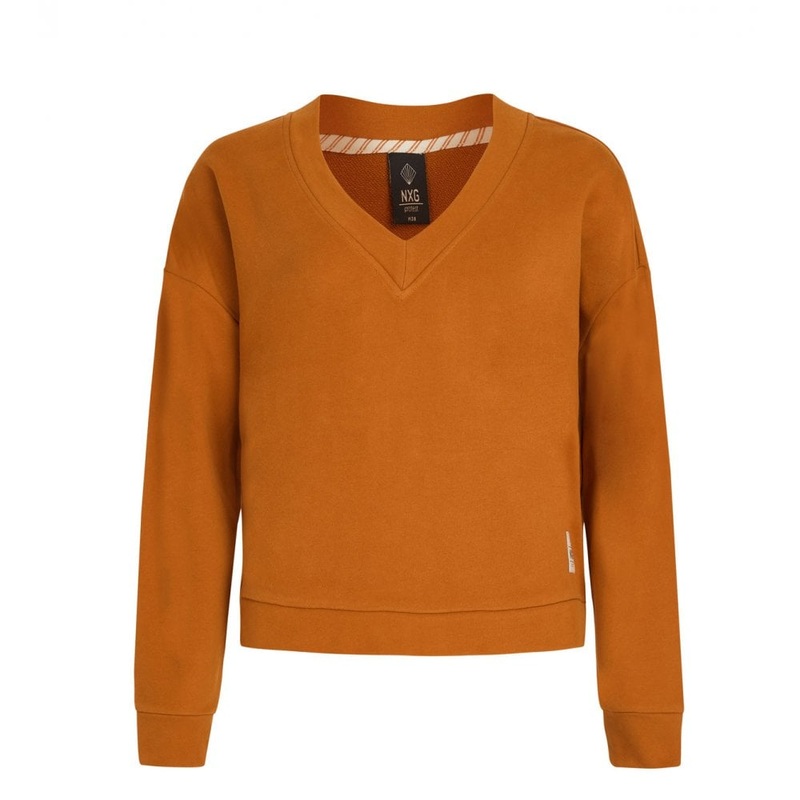 NXGThemis Sweatshirt|Medium|Fudge Camel|Dusty Blue