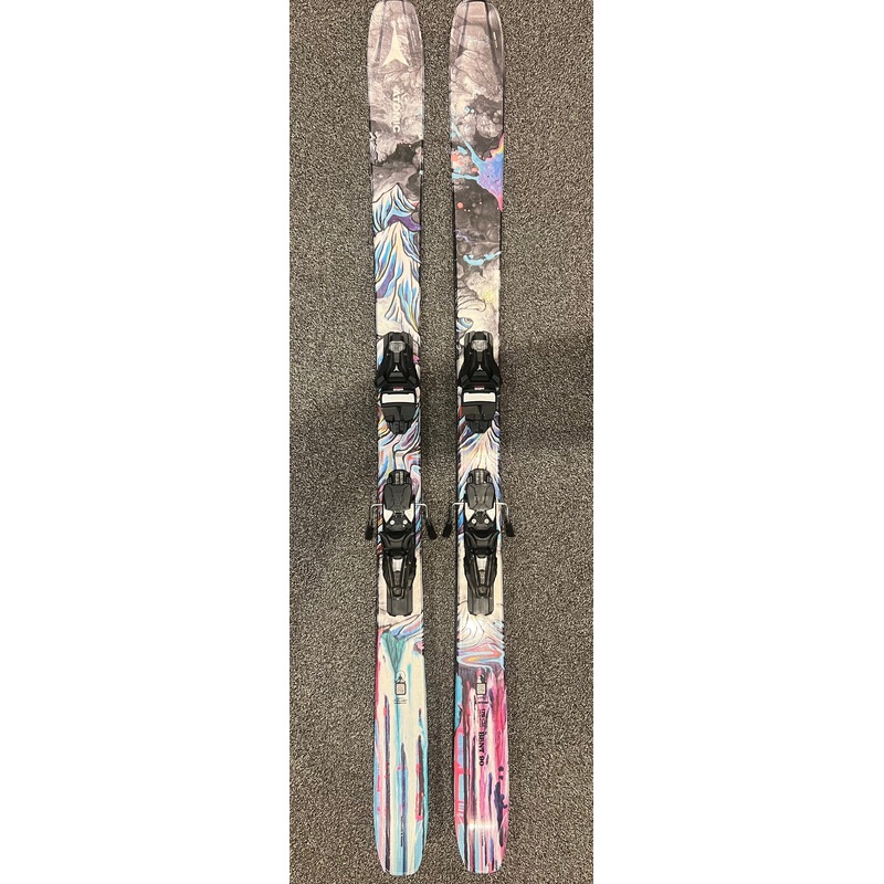 Bent 90 24/25 Ex Demo inc. Strive 13 Bindings