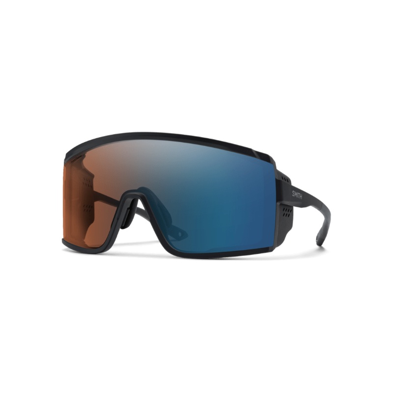 Smith Pursuit|Matte Black | ChromaPop Glacier Photochromic Copper to Gray with Blue Mirror|Matte Slate | ChromaPop Glacier Photochromic Copper to Gray with Red Mirror