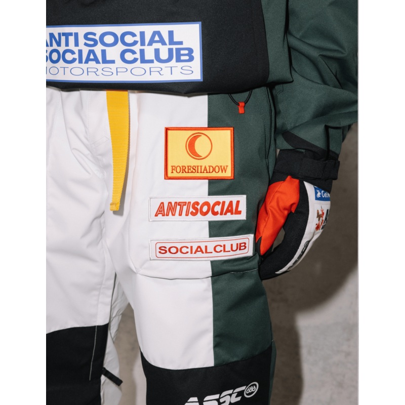 686 ASSC F1 Shell Anorak and Pant Bundle Mens 2026