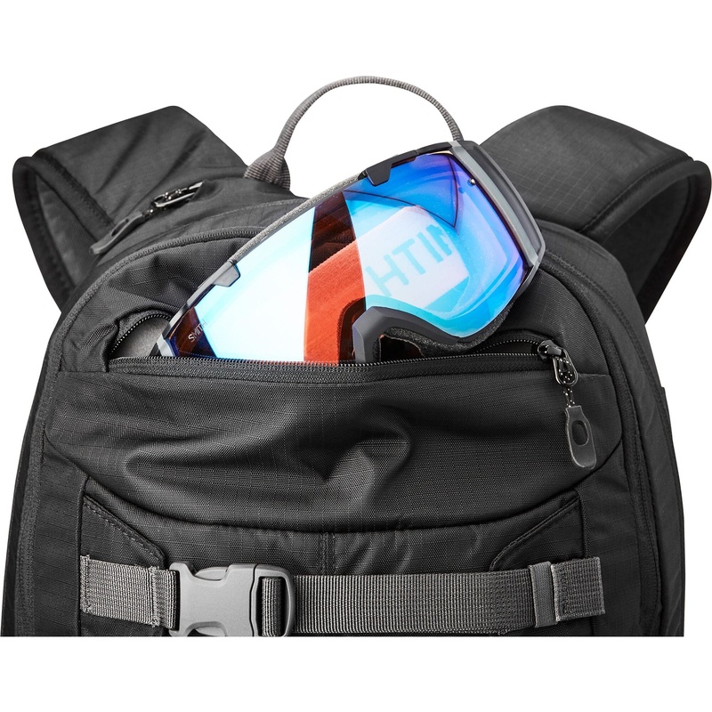 DaKine Mission Pro 18L Backpack 2024