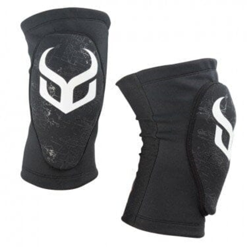 Demon Knee Guard Soft Cap Pro Jnr