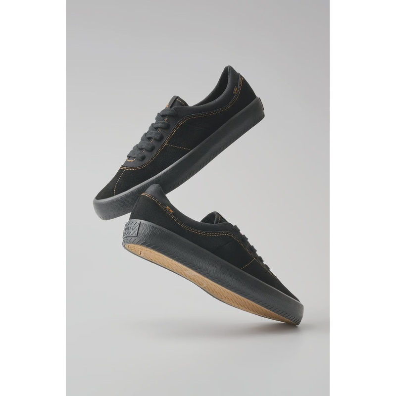 Globe Melbek Shoes – Black / Montano