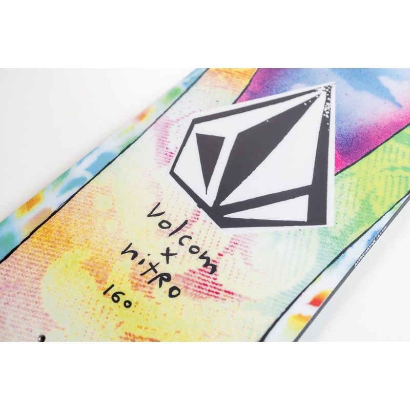 Tabla snowboard Nitro Alternator x Volcom 2024