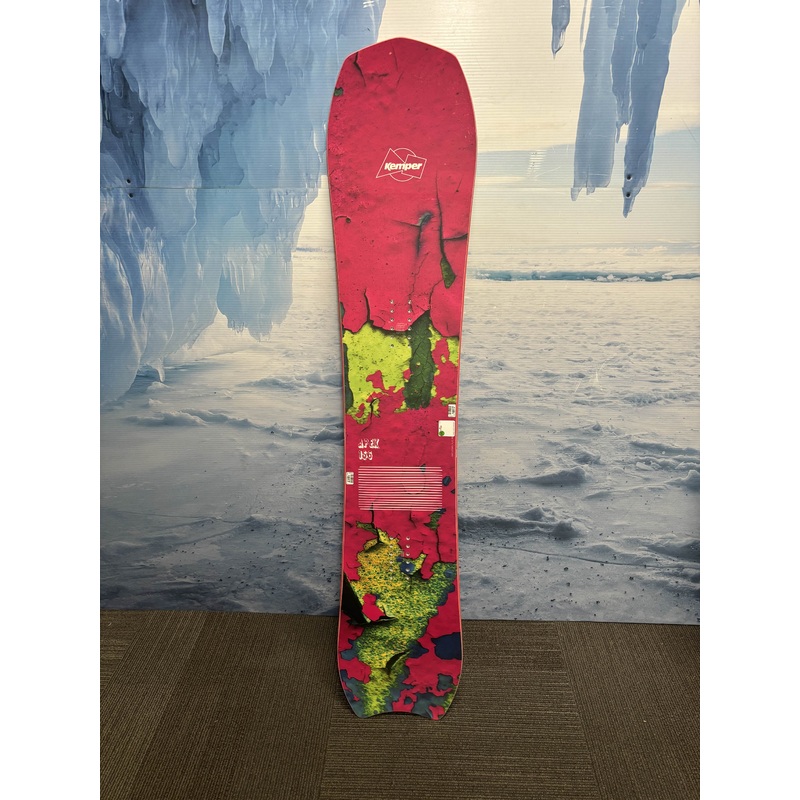 Lightly Used Kemper APEX 156CM Snowboard