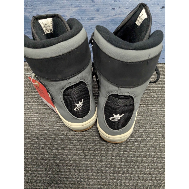 New Custom Lace Up Size 6 Snowboard Boot