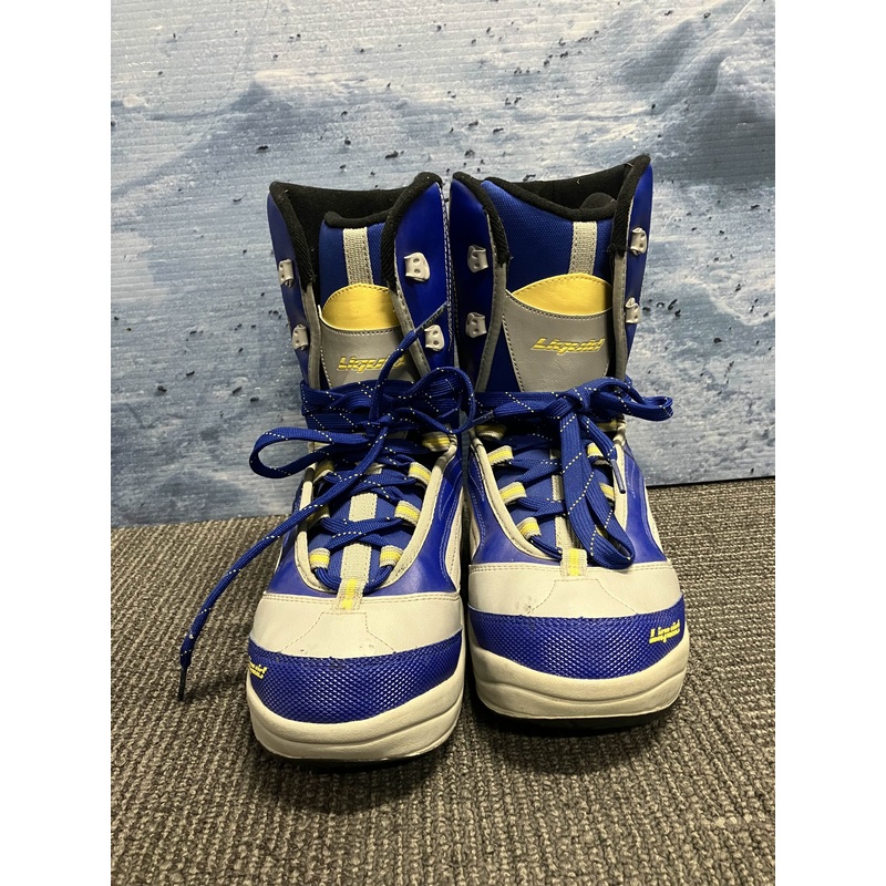 New Liquid Lace Up Size 11 Snowboard Boot
