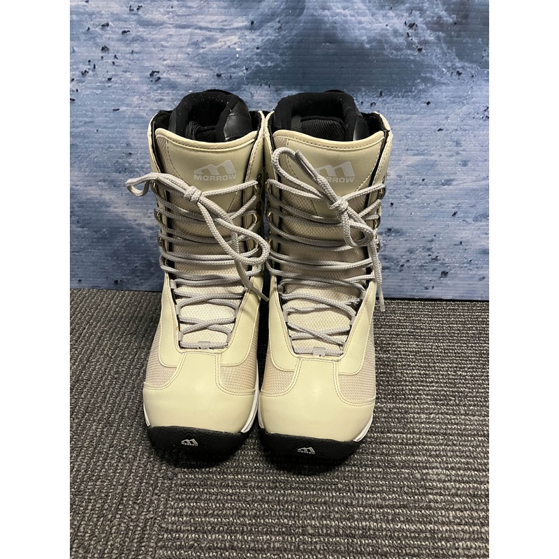 New Morrow Lace Up US W 7 Snowboard Boot