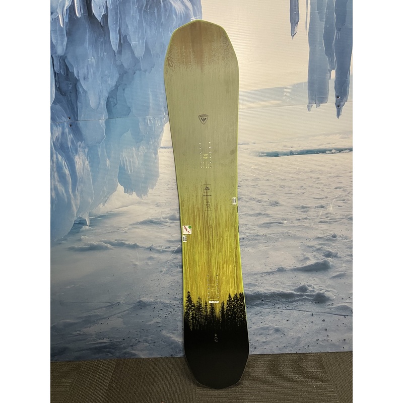 Lightly Used Rossignol Revenant 2025 158CM Snowboard