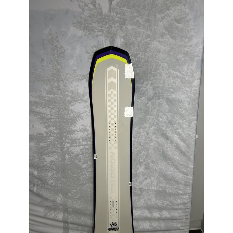 Used 2025 Salomon Dancehaul 154cm Snowboard
