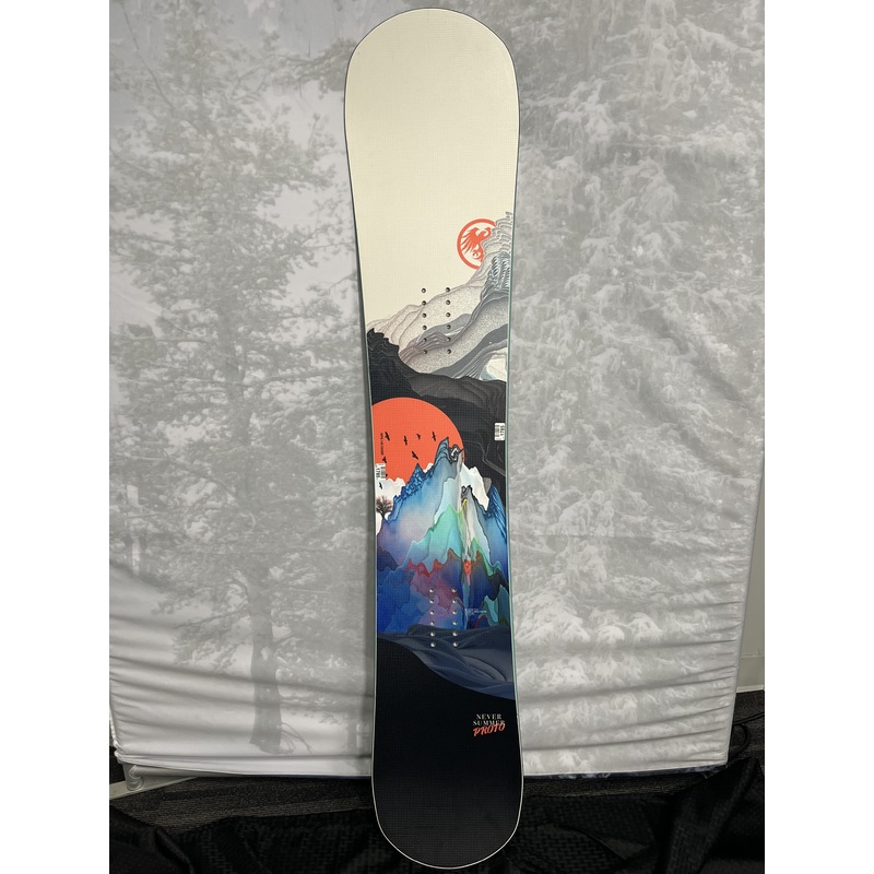 Used Never Summer Proto Synthesis Women’s Snowboard – 145CM