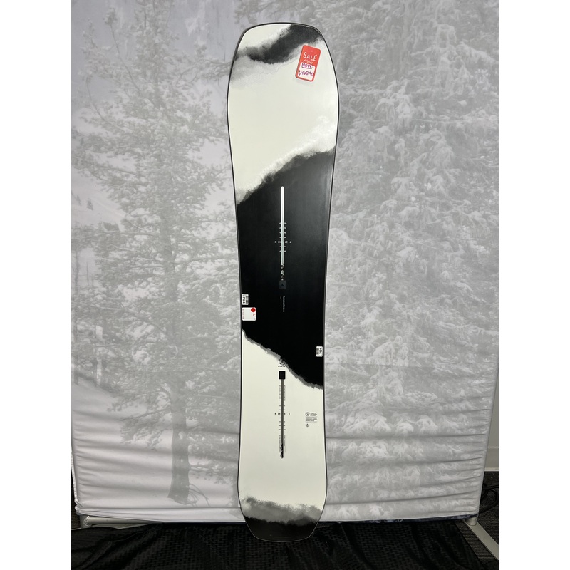 New 2025 Burton Hometown Hero Camber 144 CM Snowboard