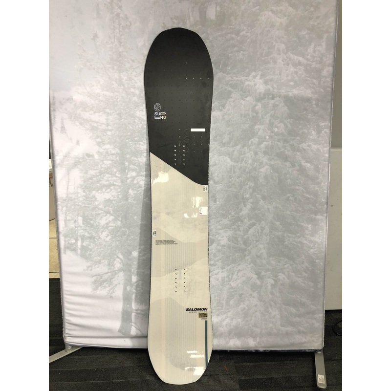 Used 2025 Salomon Super 8 Snowboard 157cm